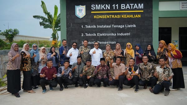 Wagub Kepri Nilai: SMK Negeri 11 Batam Bijak dalam Memanfaatkan Teknologi