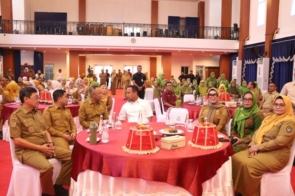 Wali Kota Tasming Hamid Pastikan Bantuan Susu KemenPPPA Tepat Sasaran di Parepare