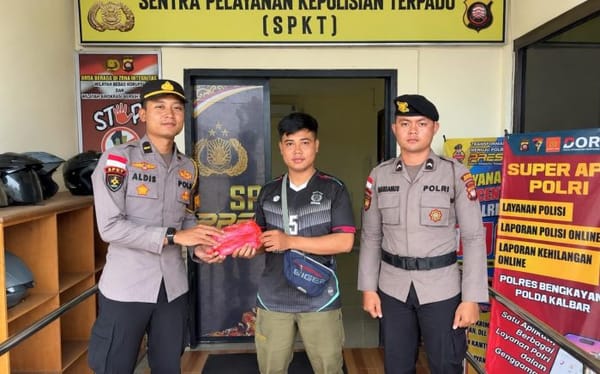 Flora dan Pilihan Jujur yang Mengembalikan Rp14,85 Juta kepada Pemiliknya