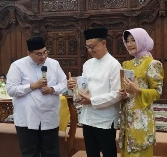 Sisi Lain Bang Edi, Merawat Idealisme dalam Jejak Pengabdian di Usia ke-63