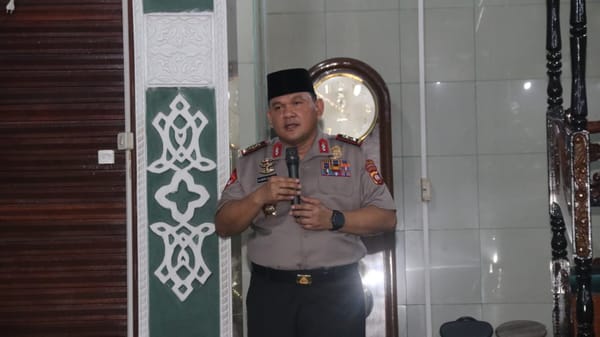 Subuh Keliling di masjid Sirajul Islam Pontianak, Kapolda Kalbar Sampaikan Pesan Kamtibmas