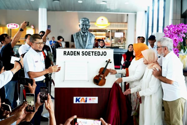 Lagu Ditepinya Sungai Serayu Penyambut Penumpang, Kini Mengabadikan Nama Sang Maestro di Stasiun Purwokerto