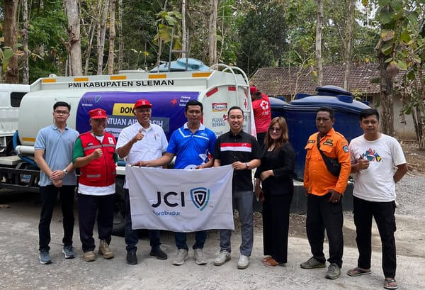 Junior Chamber Internasional BOROBUDUR Donasi Air Bersih 100.000 Liter Untuk Warga Kekeringan di Sleman.