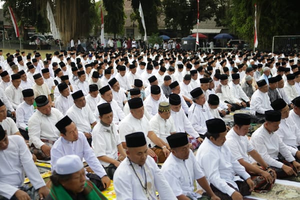 Hari Santri di Sleman Diawali Salat Istisqa, 33 Pesantren Terima Bantuan Santripreneur