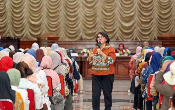 Cegah Kekerasan dari Lingkungan Terdekat, Surabaya Perkuat Peran 900 Satgas PPA