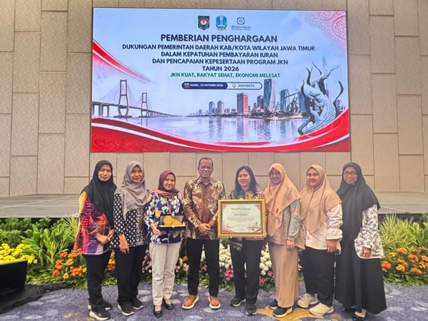 Tanpa Tunggakan Iuran, Surabaya Raih Penghargaan JKN Jawa Timur