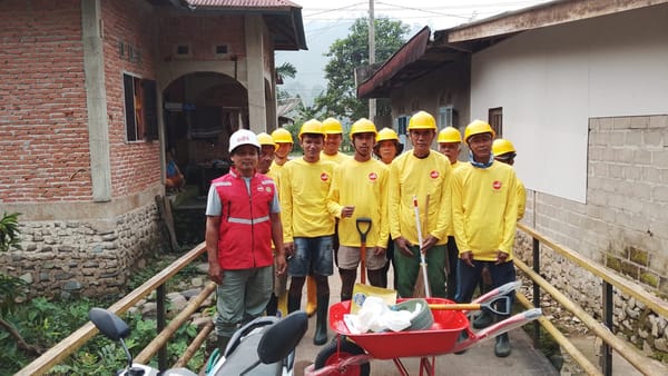 Pasca Banjir di Padang Ditangani Melalui Padat Karya Libatkan Warga Setempat