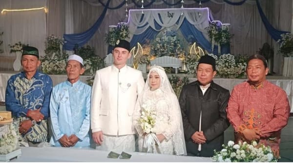 Dua Negara, Satu Janji Suci: Lucian dari Rumania Menikahi Gadis Pagatan