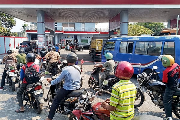Pemkab Lumajang Pastikan Distribusi BBM Tetap Lancar