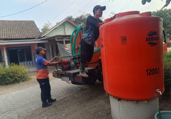 BPBD Jember Salurkan 5.000 Liter Air Bersih ke Warga Terdampak Kekeringan