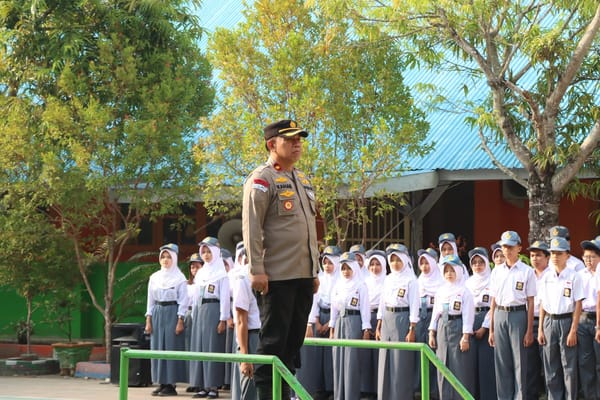 Wakapolres Kep.Selayar Edukasi Pelajar SMANSA