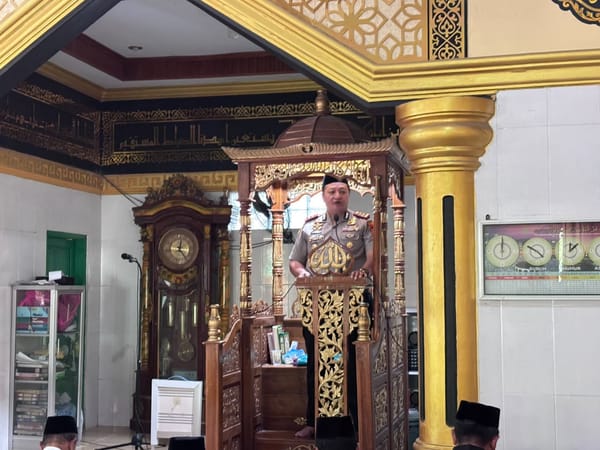 Jumat Keliling Polres Kepulauan Selayar: Ajak Warga Bersama Perangi Narkoba dan Judi Online