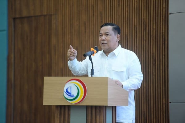 Bukan Sekedar Mengobati, Plt Gubernur Riau Minta Tenaga Kesehatan Layani Pasien Dengan Hati