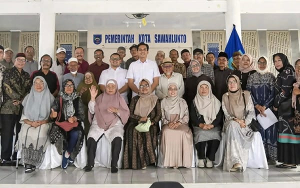 Wali Kota Sawahlunto Serap Pengalaman Purna Bakti ASN di Forum Silaturahmi PWRI