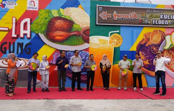 Mural Warna-warni Percantik Teras Lenteng Agung, Buka Peluang Baru bagi UMKM Kuliner