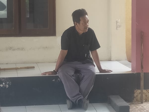 Warga Kepulauan Riau Terdampar di Jember, Kini Kantongi Identitas Kependudukan dari Dispendukcapil